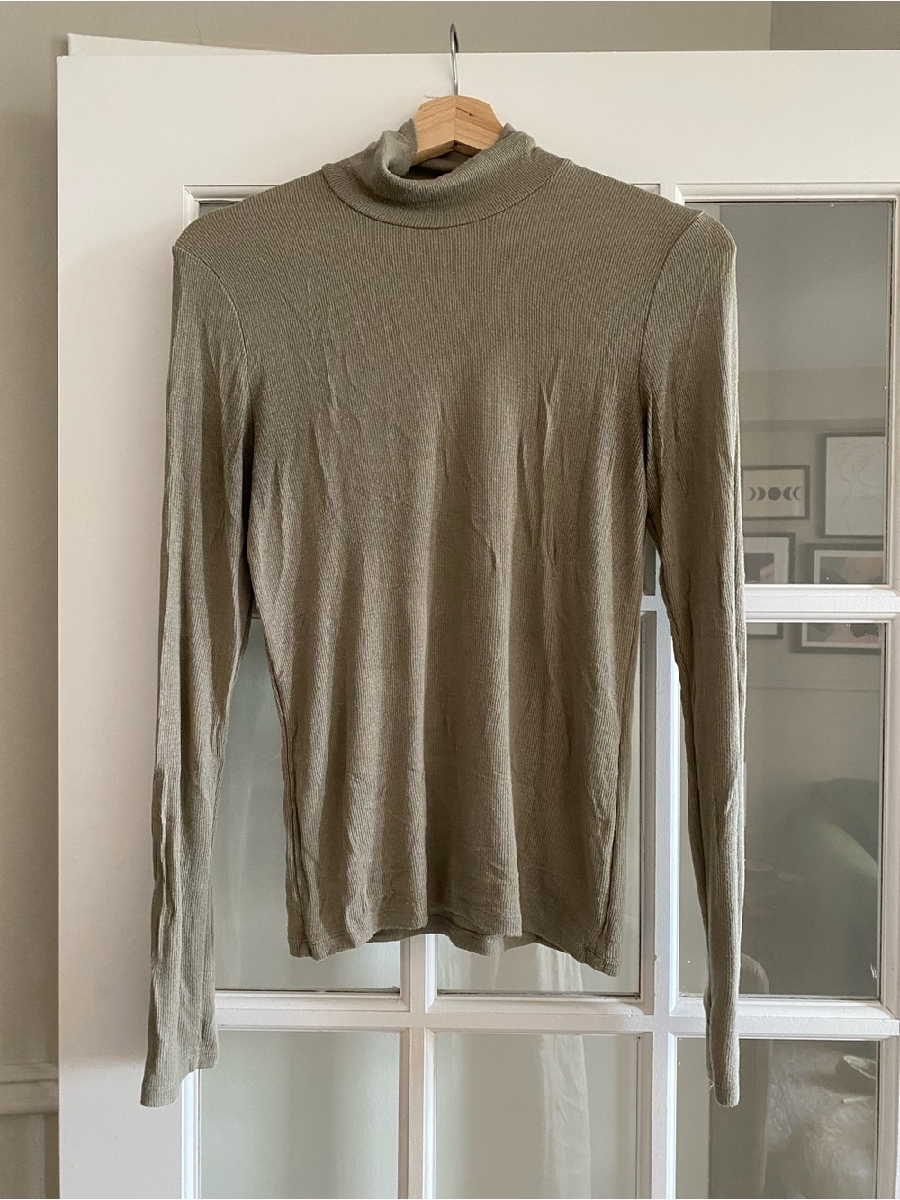 Wilfred Olive-Sage Green Lightweight Mock Neck Long-Sleeve Top